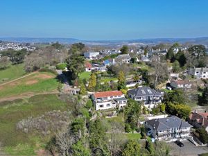 Photo 31- click for photo gallery